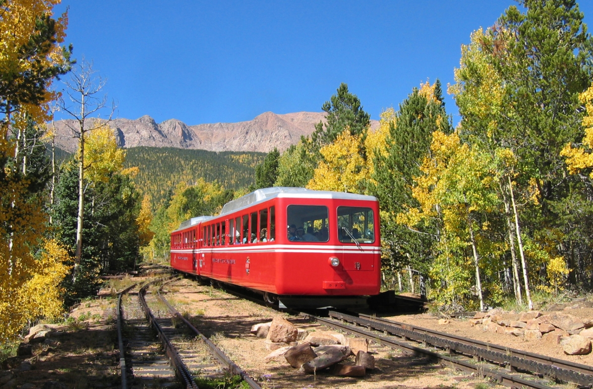 https://www.cograilway.com/content/uploads/2020/06/train-in-aspenCR-3-1196x784.jpg