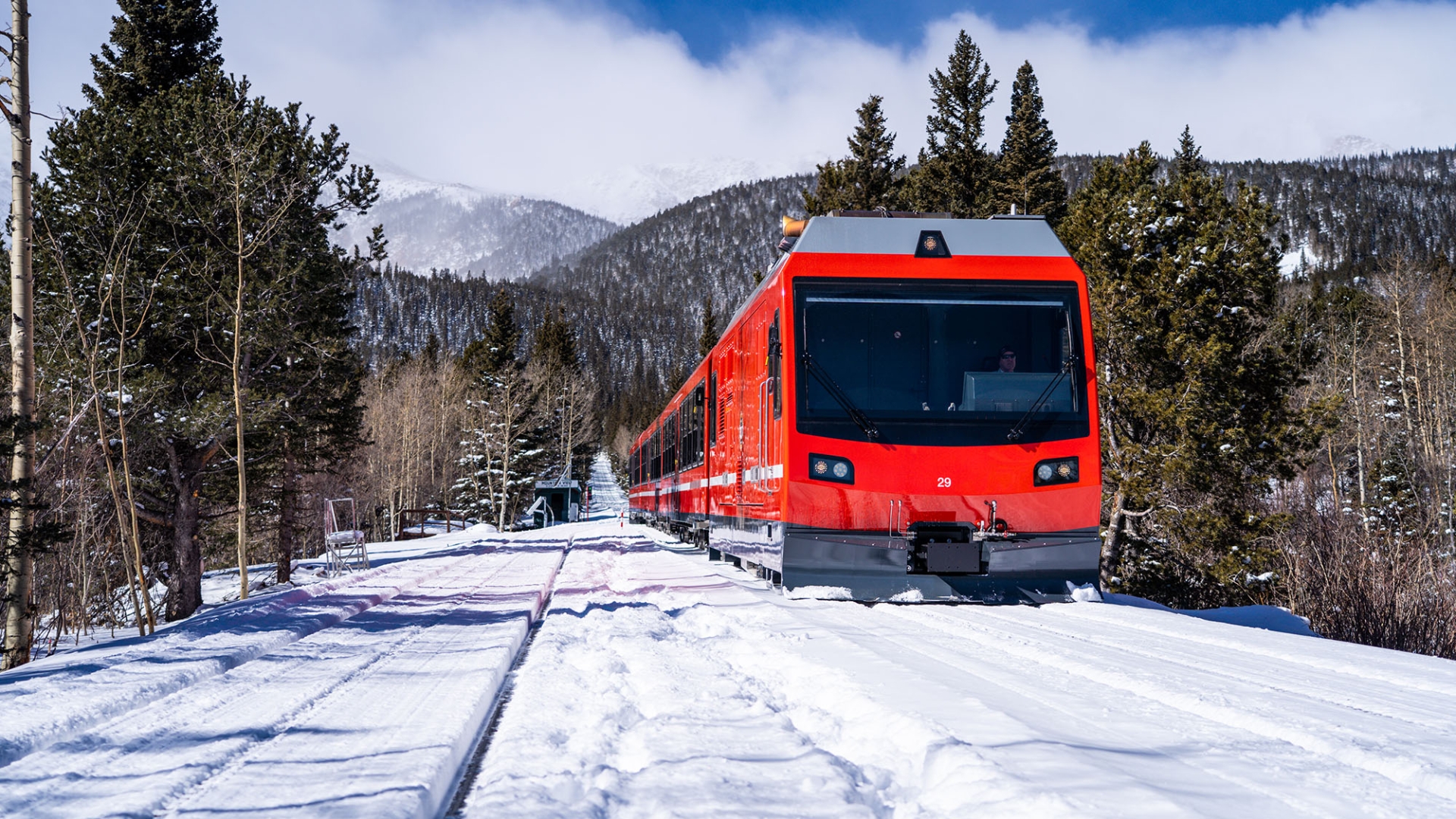 the-broadmoor-manitou-pikes-peak-cog-railway-reopening-in-may-2021